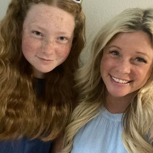 Volunteers Cate and Kelle Lovett. Cate travelled to to Florida to learn as much as she could about manatees for an 8th grade project.